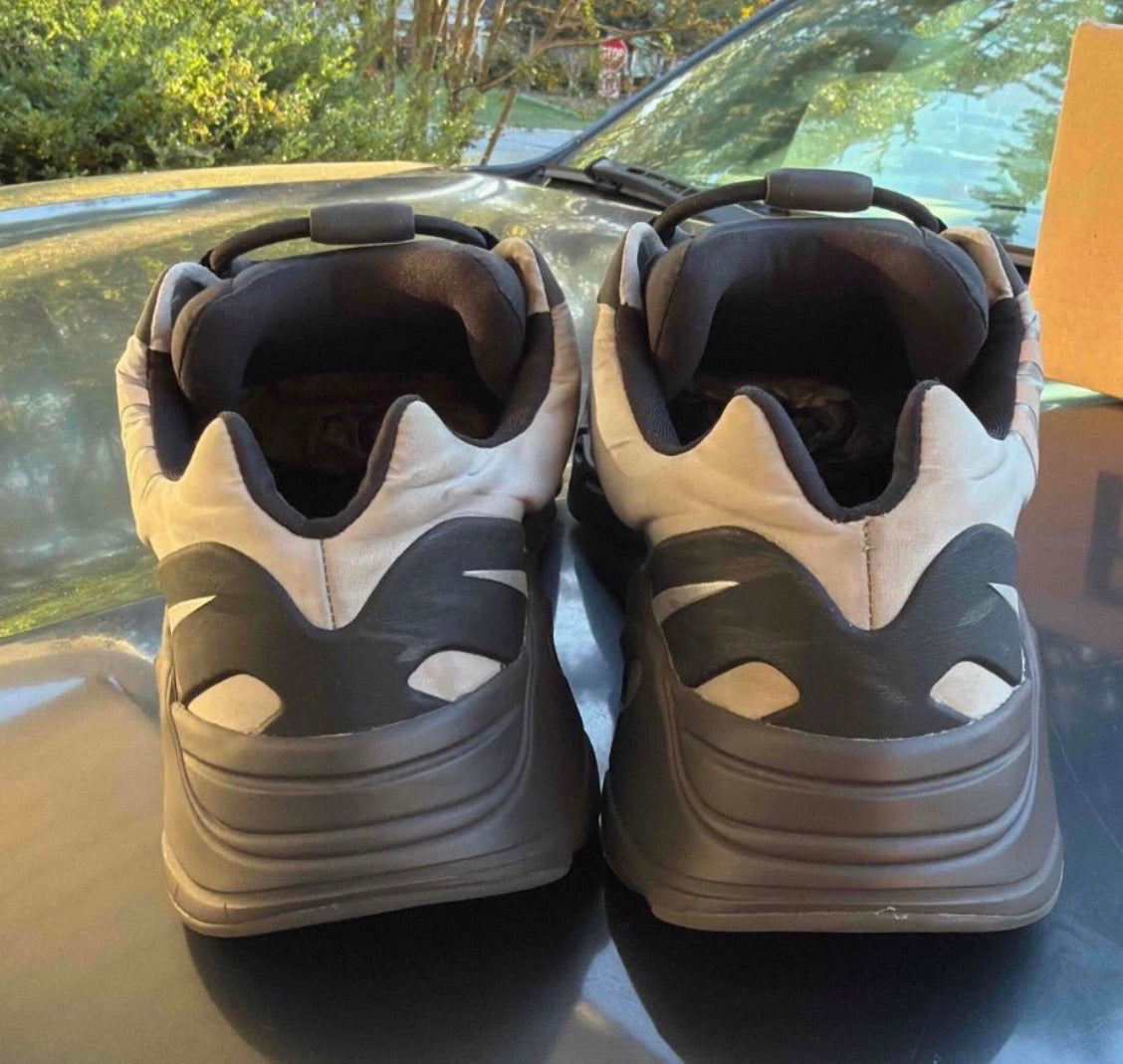 Yeezy 700 MNVN Metallic Size 12