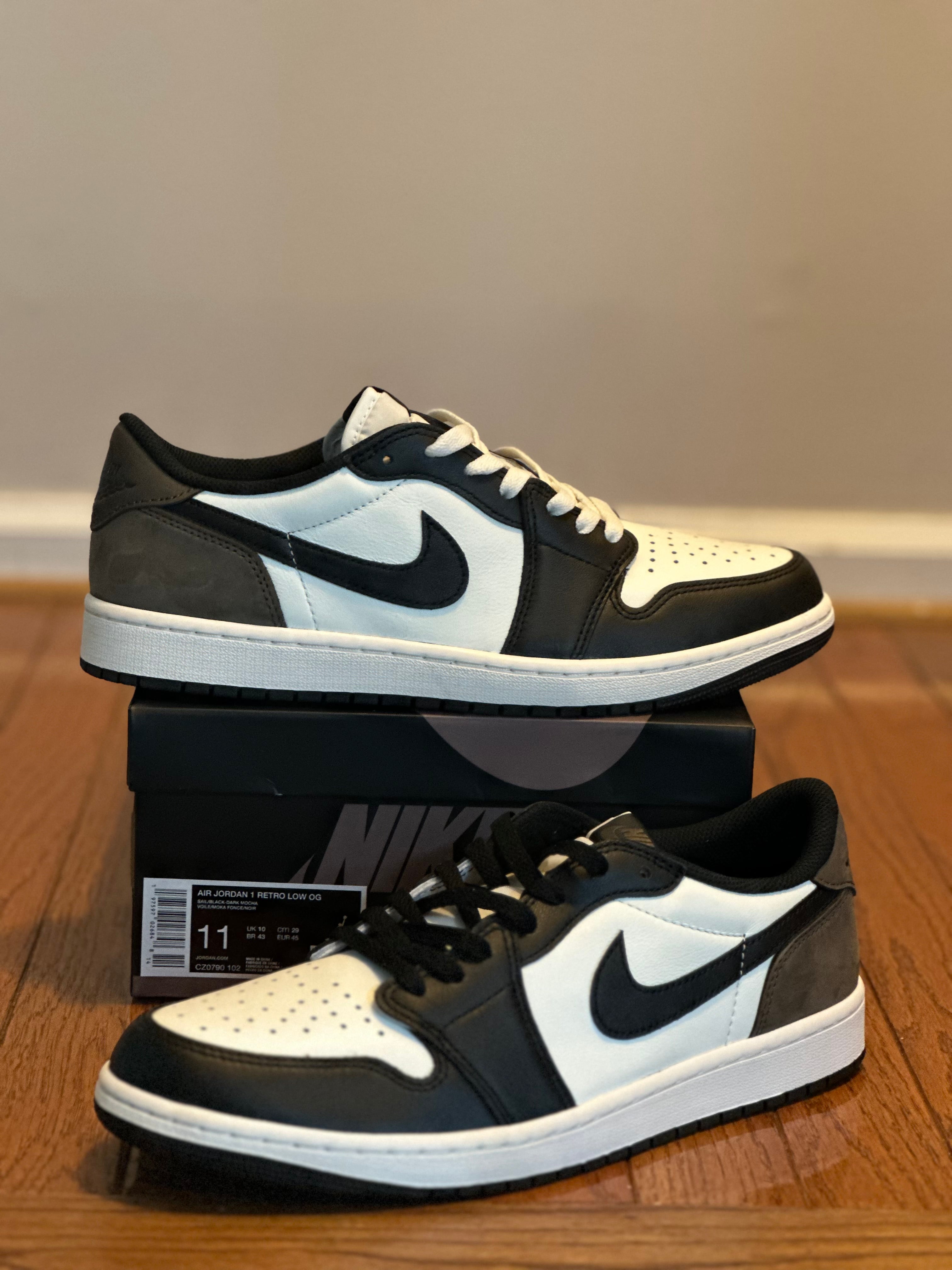 Brand new Mocha Low 1s size 11