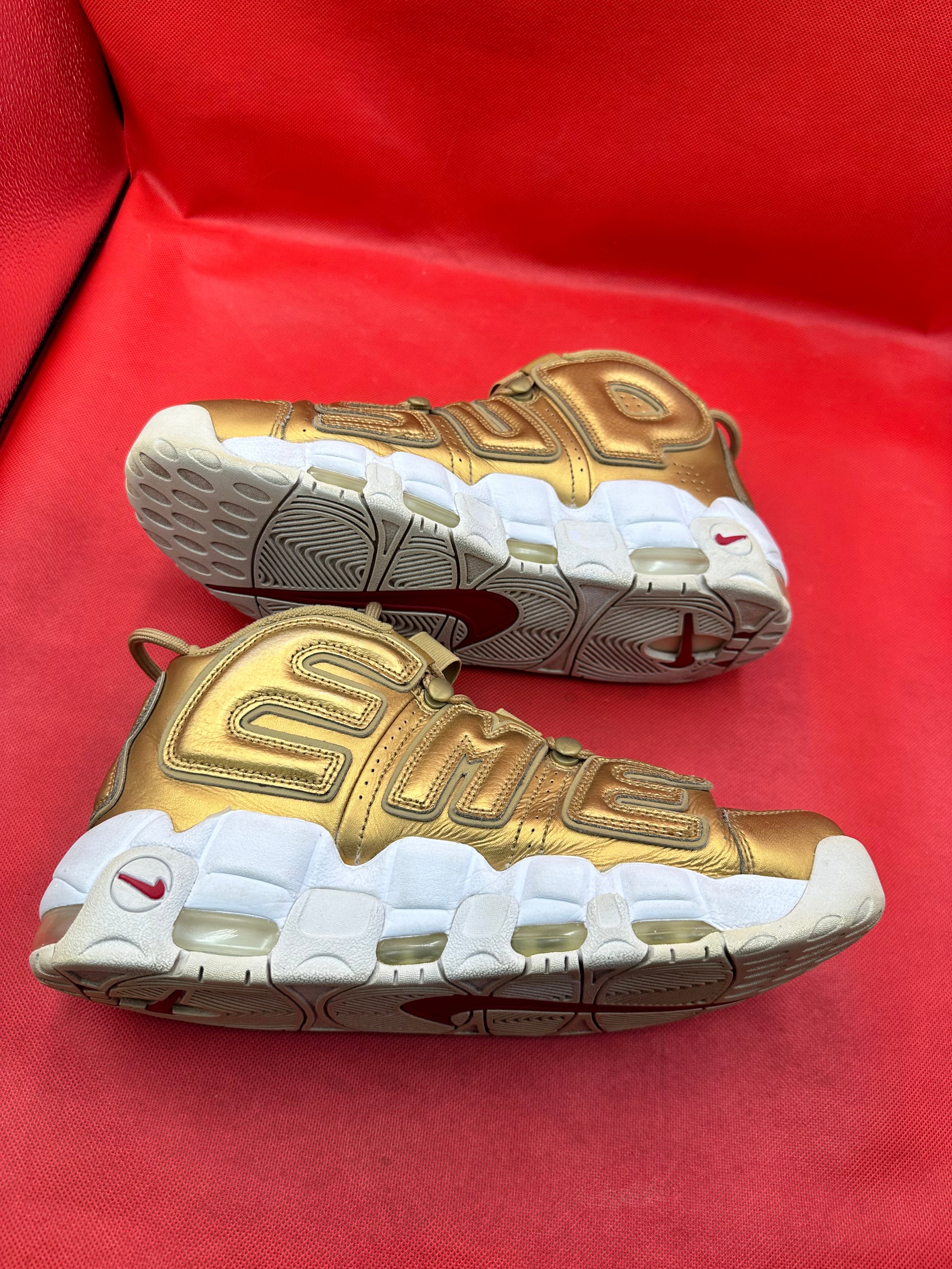 Gold hot sale supreme uptempo