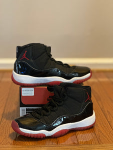 Bred 11s size 6.5