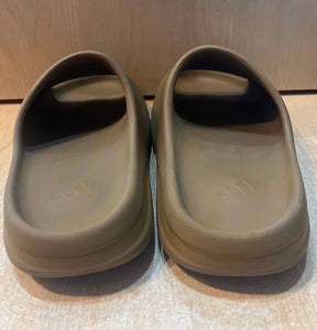 Yeezy Slides Ochre Size 12