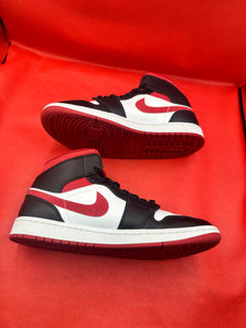 Gym Red 1s size 10
