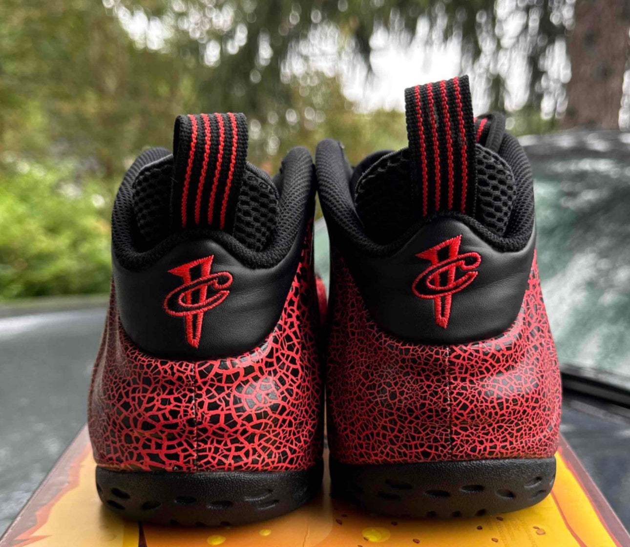 Cracked Lava Foams Size 8