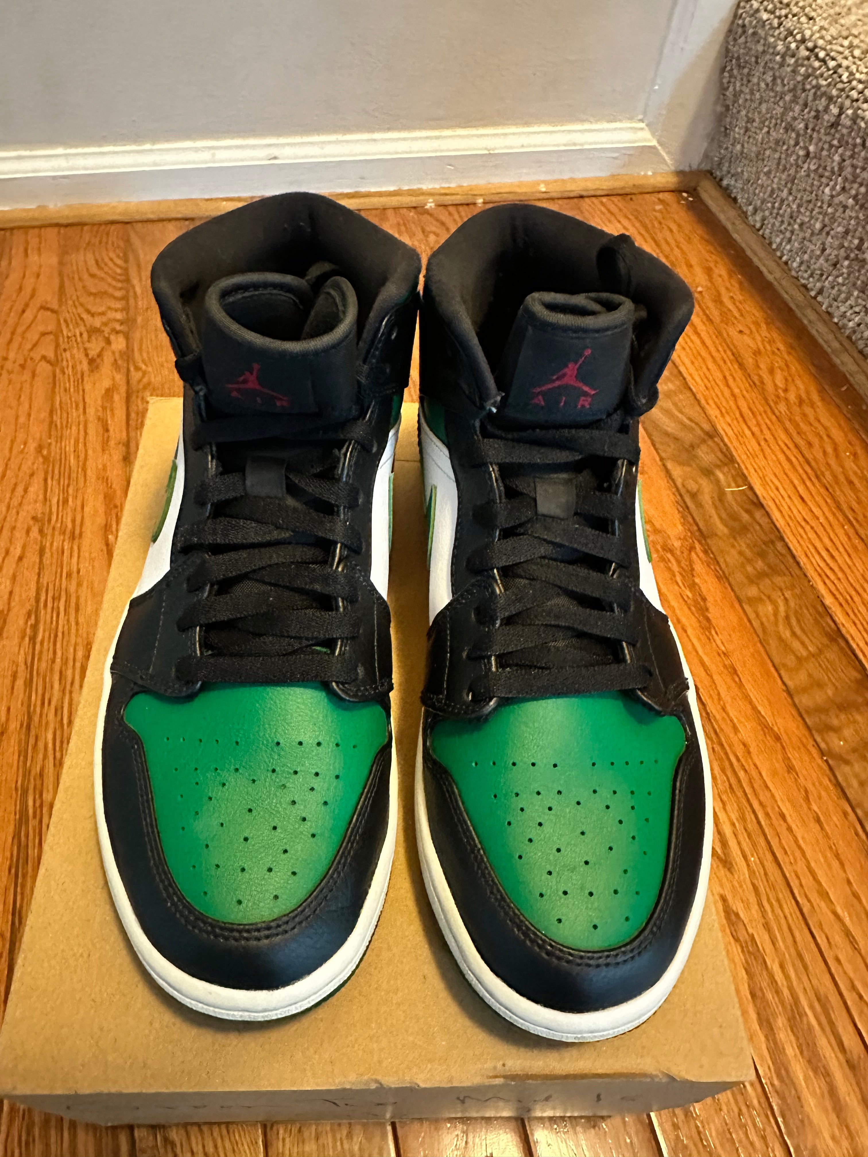 Pine Green Mid 1s size 9