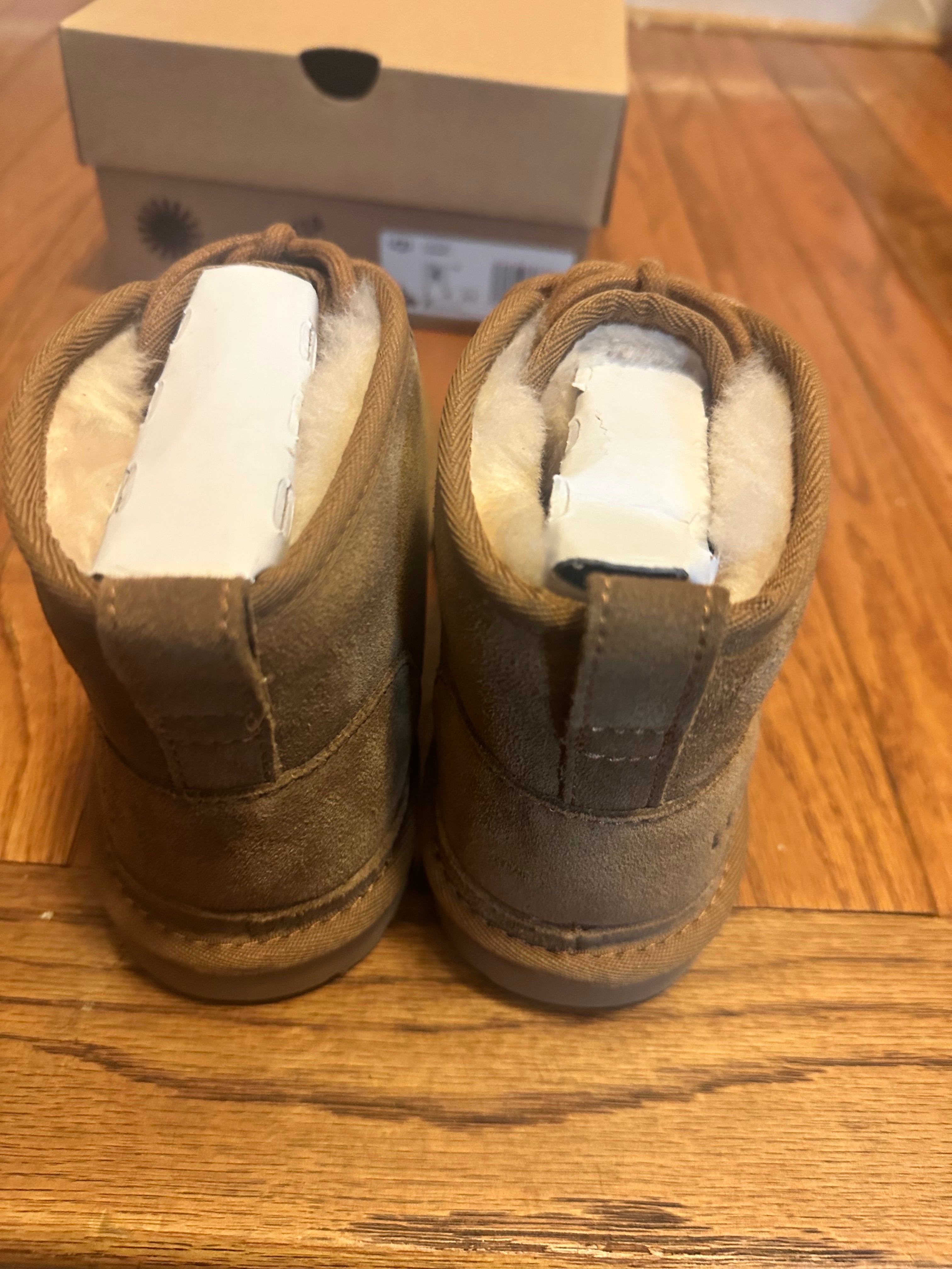 Brand new Chestnut Ugg Neumel II Boot size 4