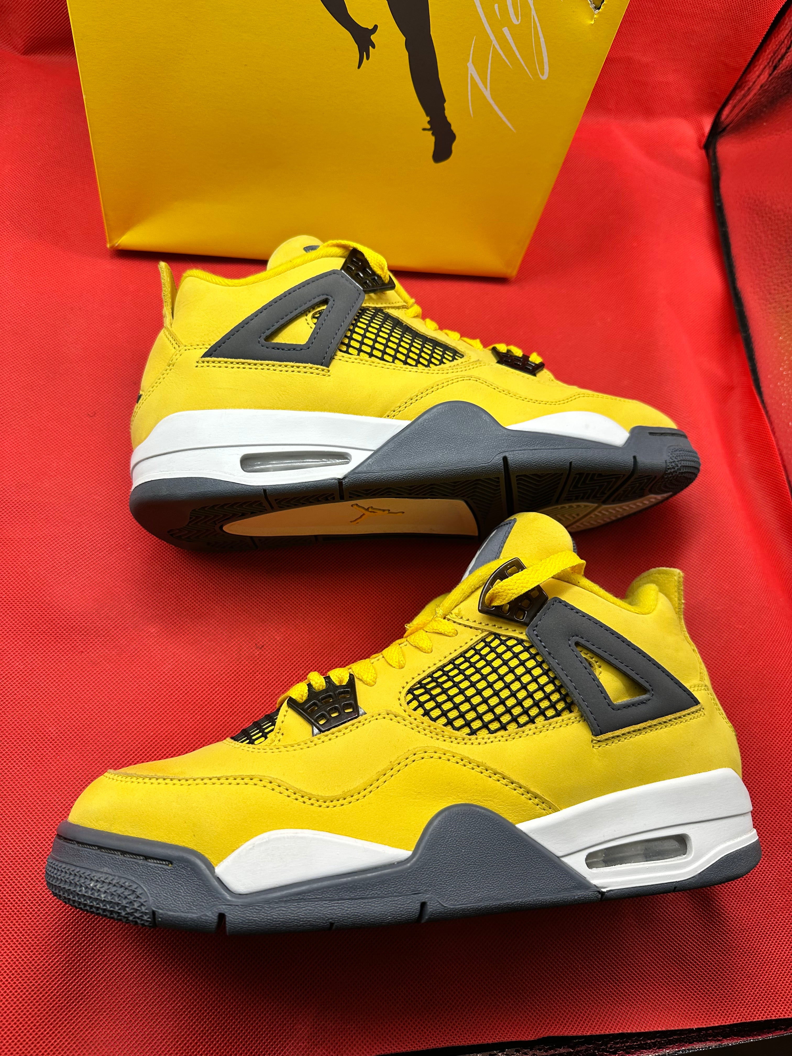 Lightning 4s size 10