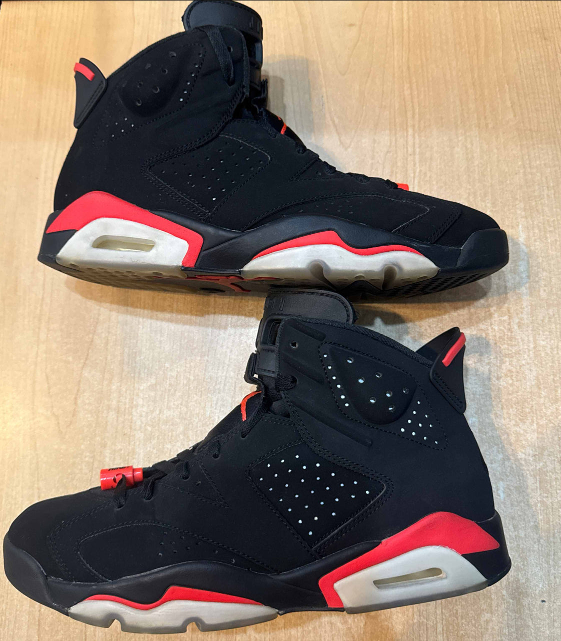 Infrared 6s Size 10.5