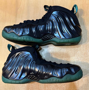 Dark Obsidian Foams Size 8