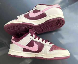 Nike Dunk Low Valentines Day Size 7