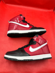 Supreme Red Nike Dunk High Size 9