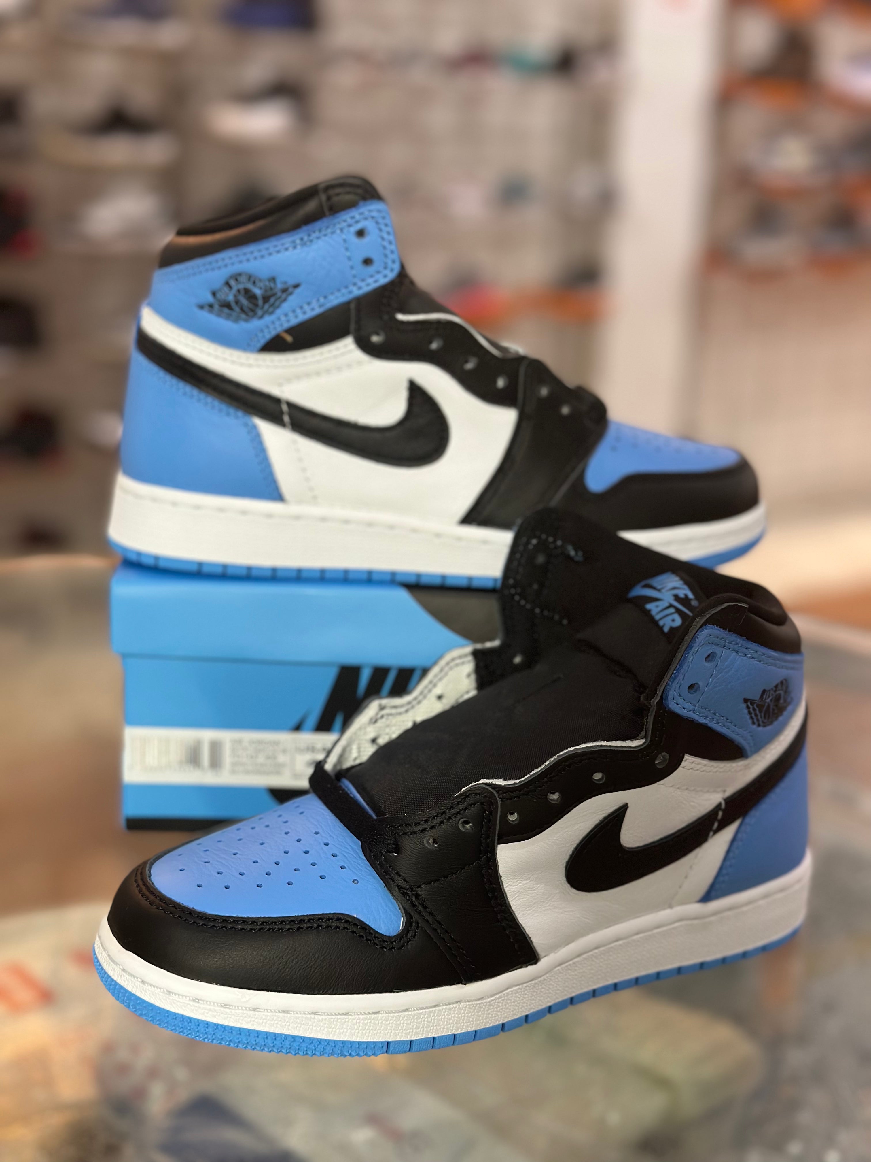 Brand new Unc Toe 1s size 4