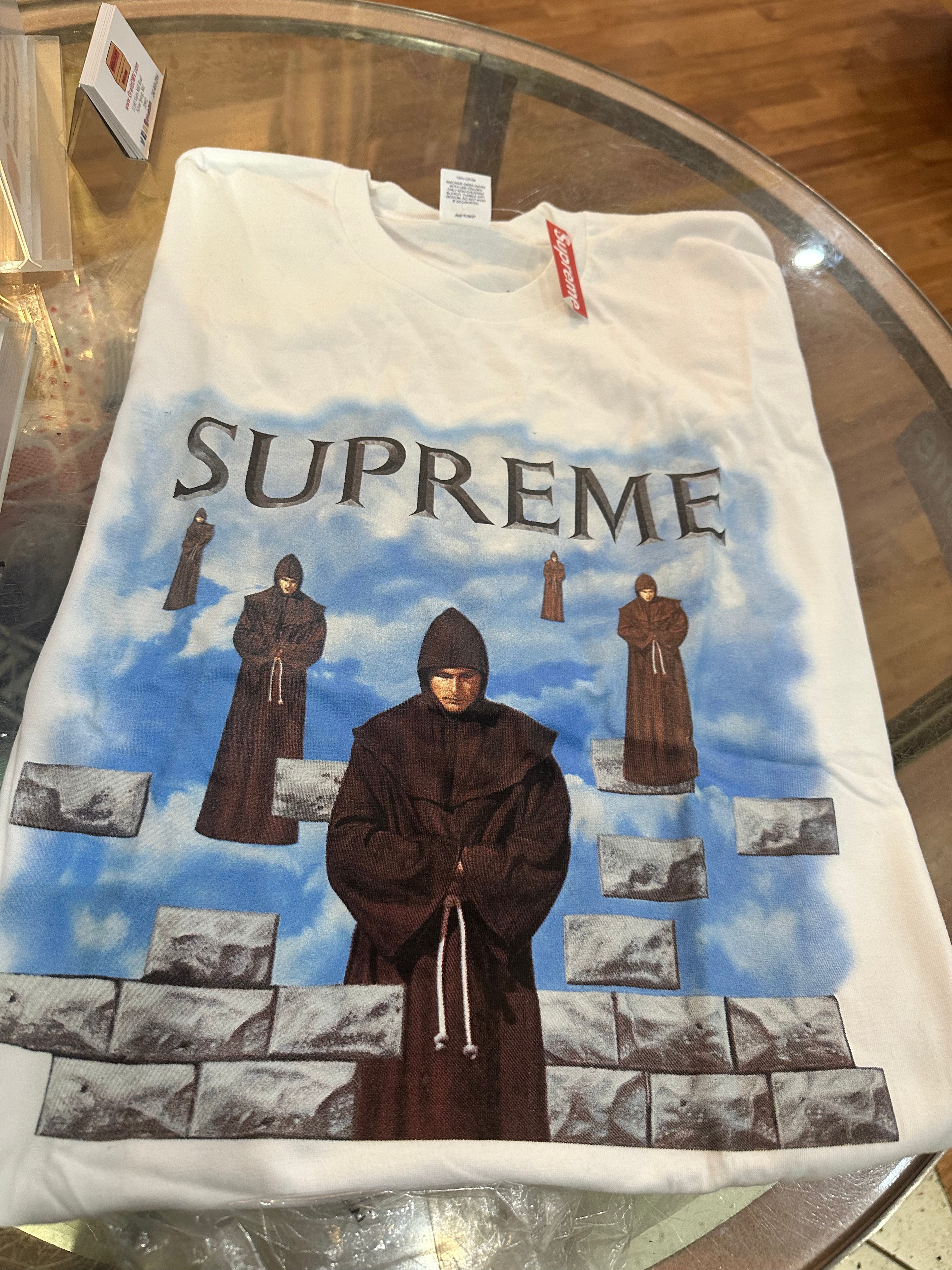 Supreme online levitation tee