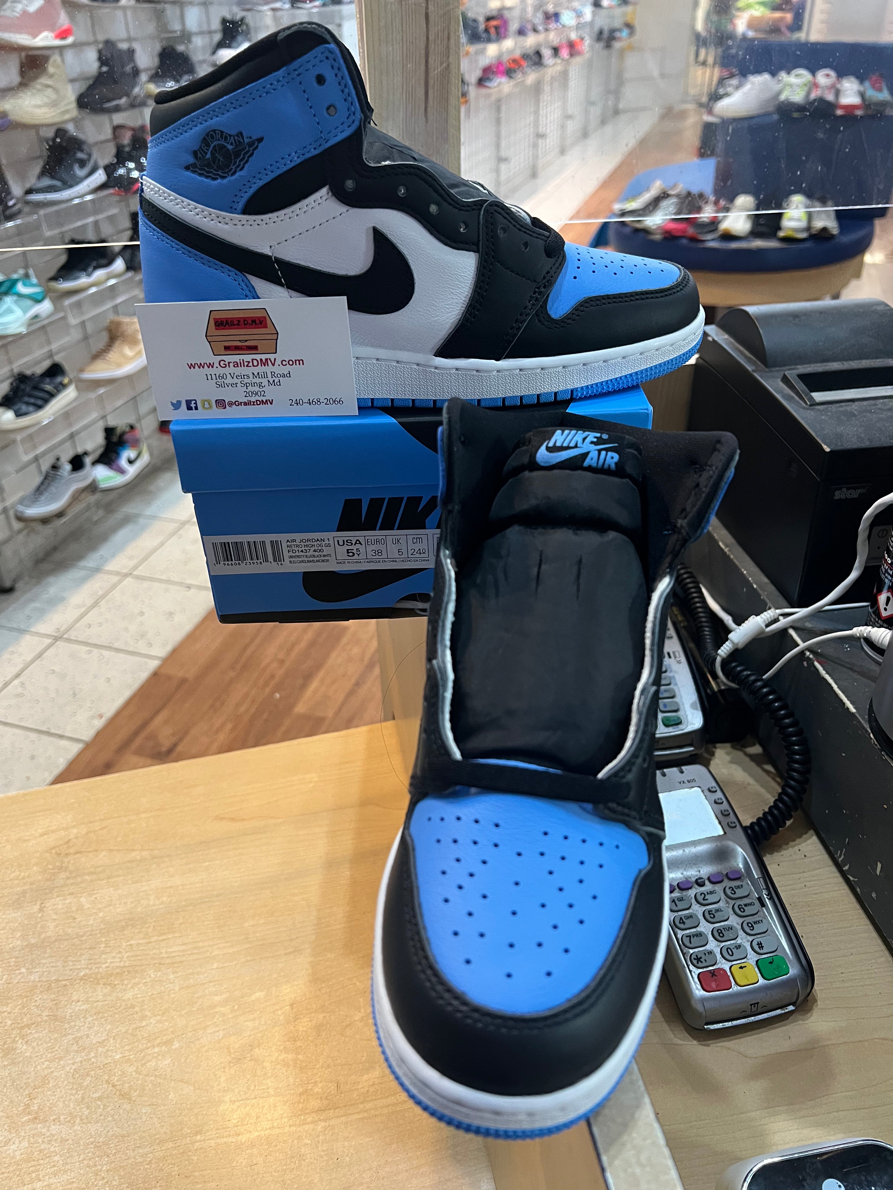 Brand New UNC Toe 1s Size 5.5Y