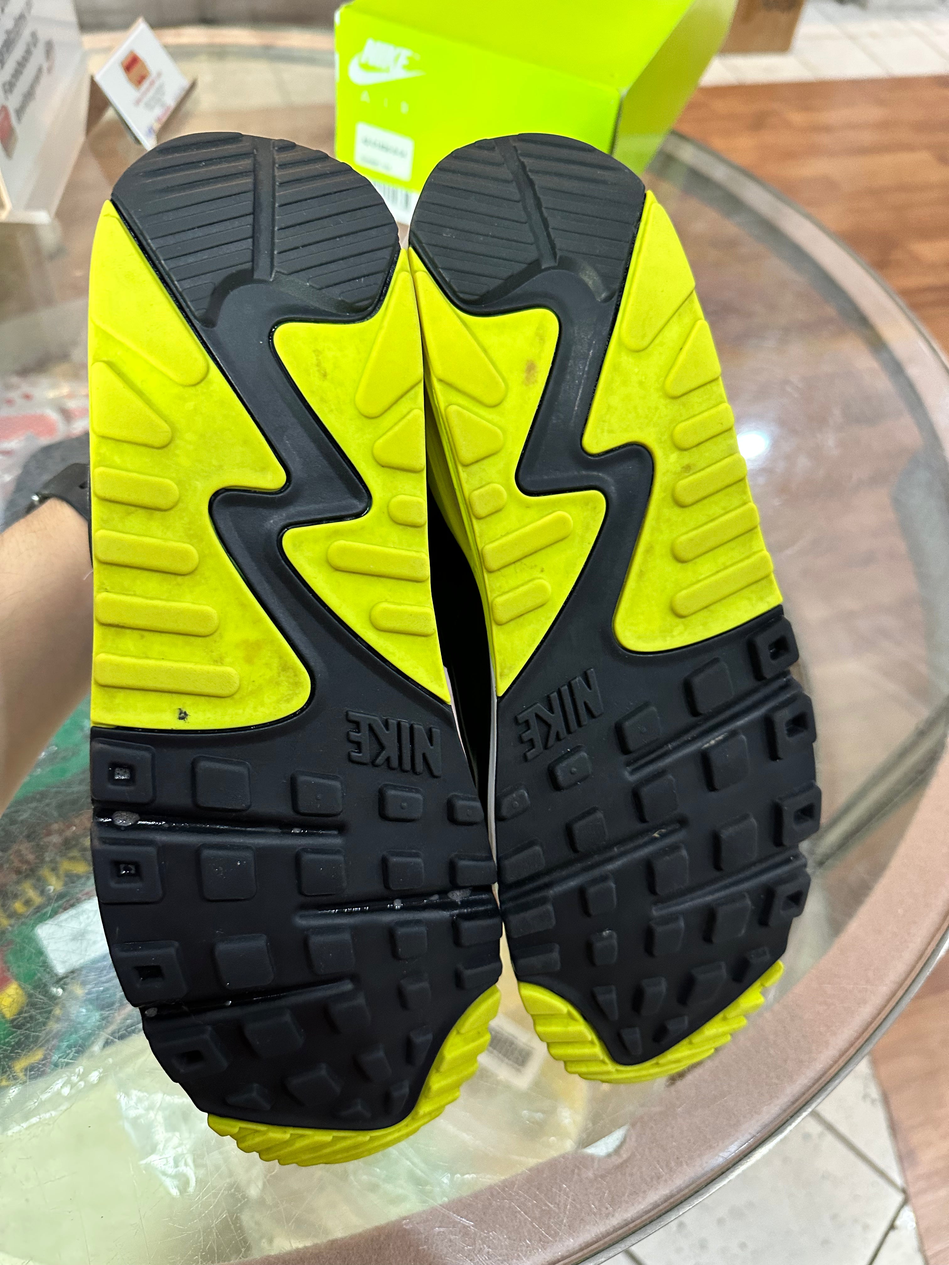 Volt Nike Air Max 90 size 11