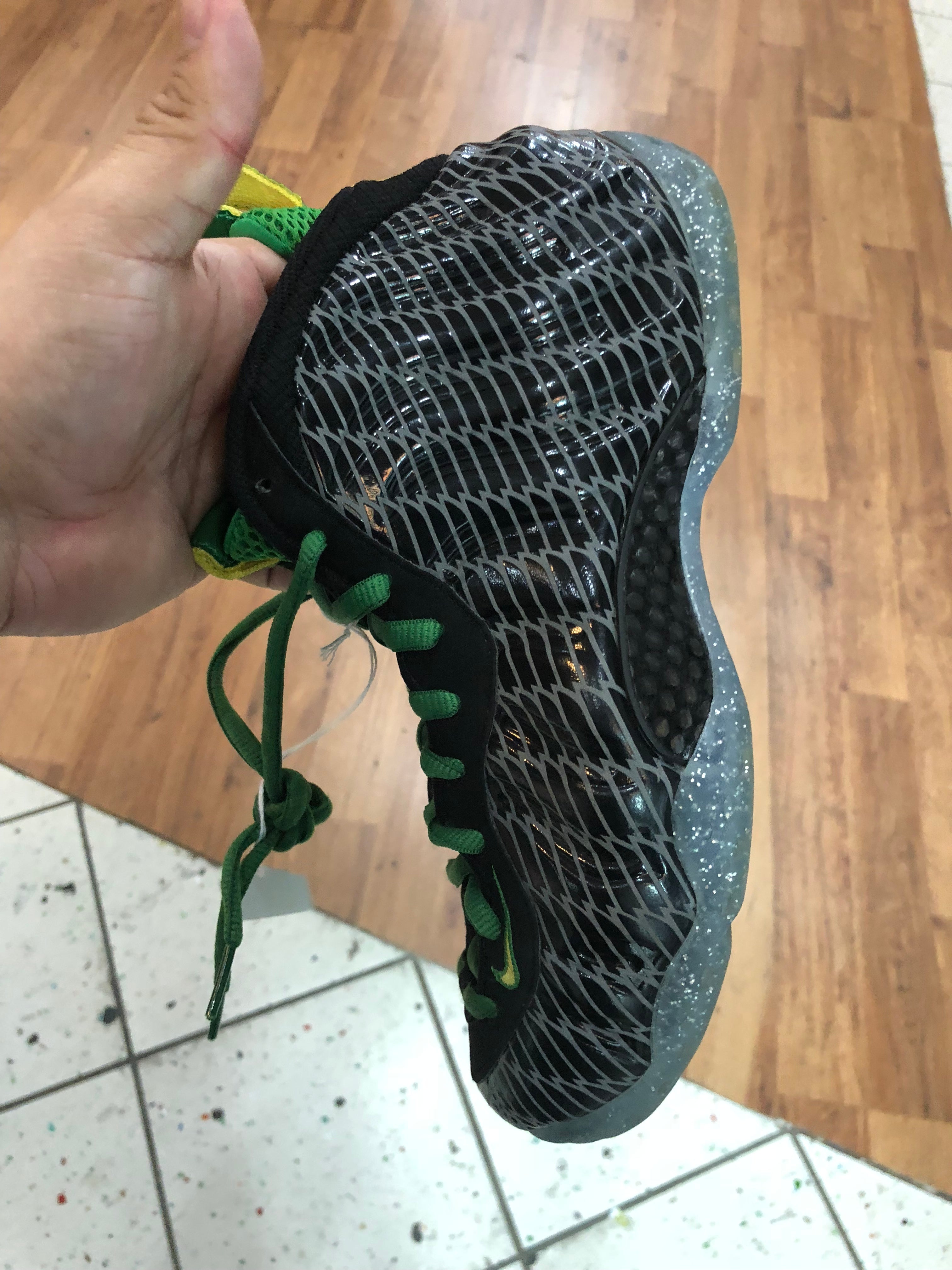 Oregon duck foams size 7.5