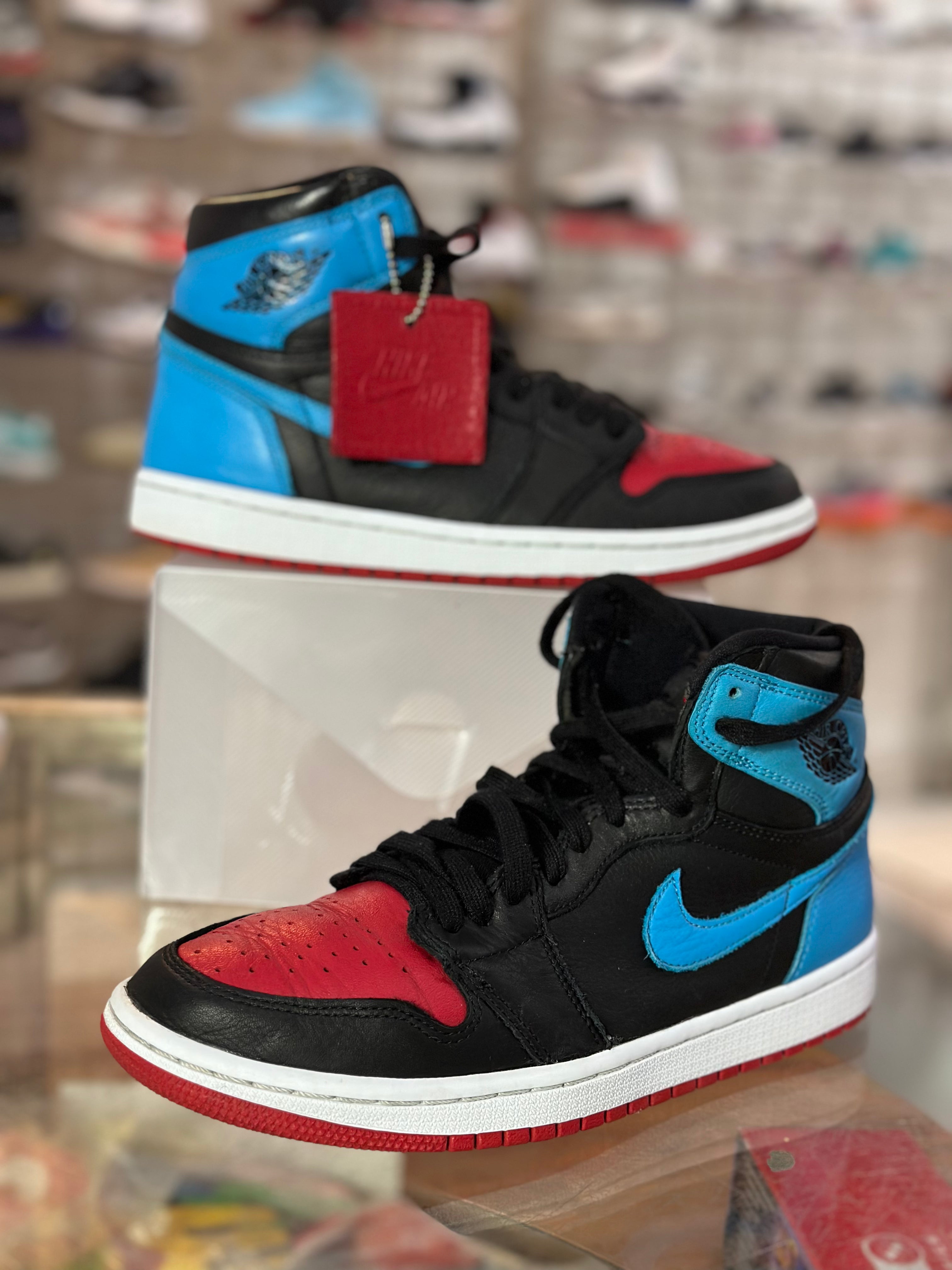 Unc To Chicago 1s size 7.5 (men) 9 (women)