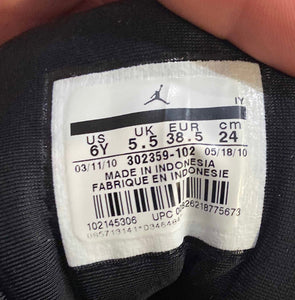 Spacejam 9s Size 6Y