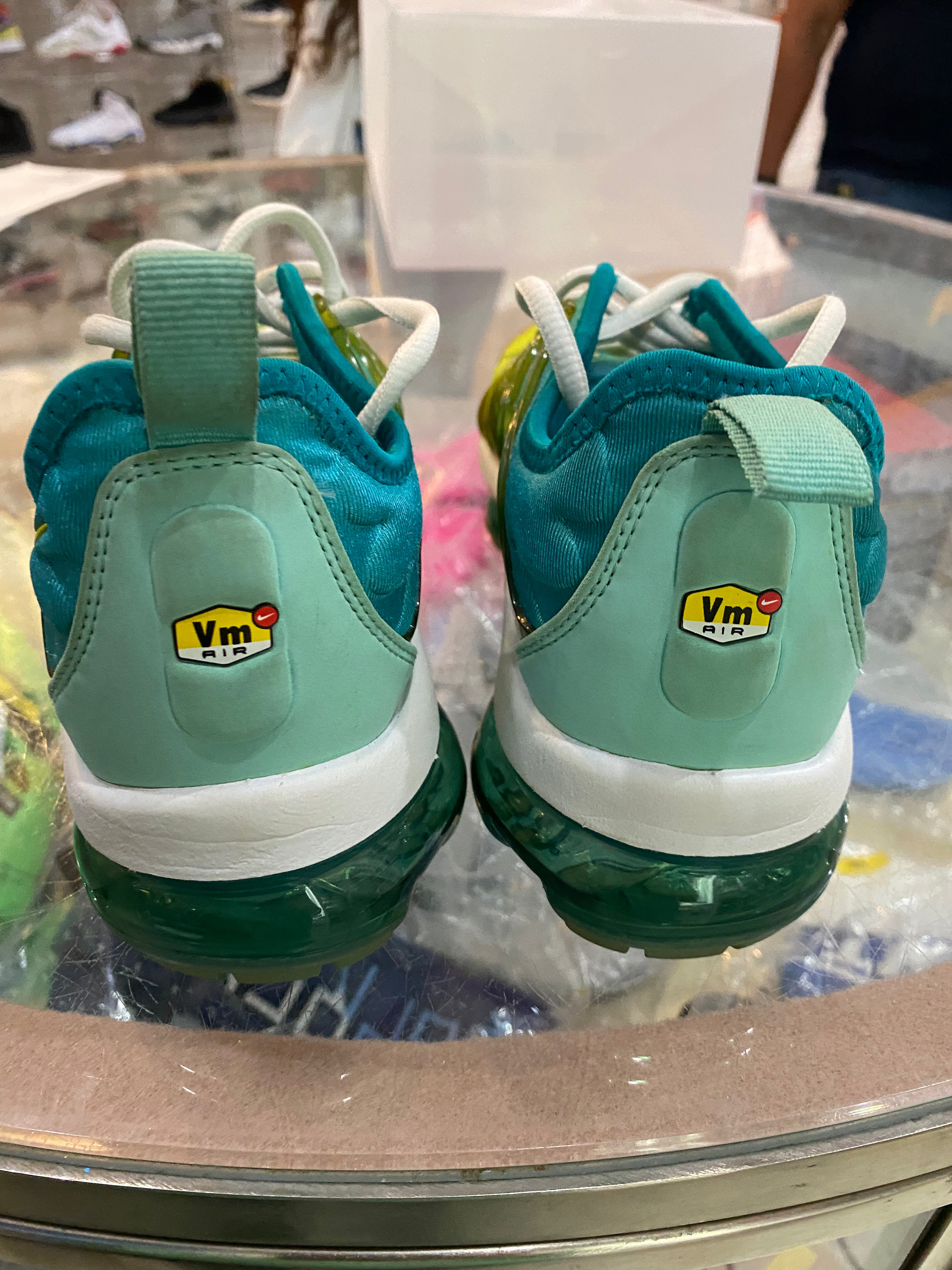 Lemon Lime Nike Air Vapormax Plus Size 6 men 7.5 women