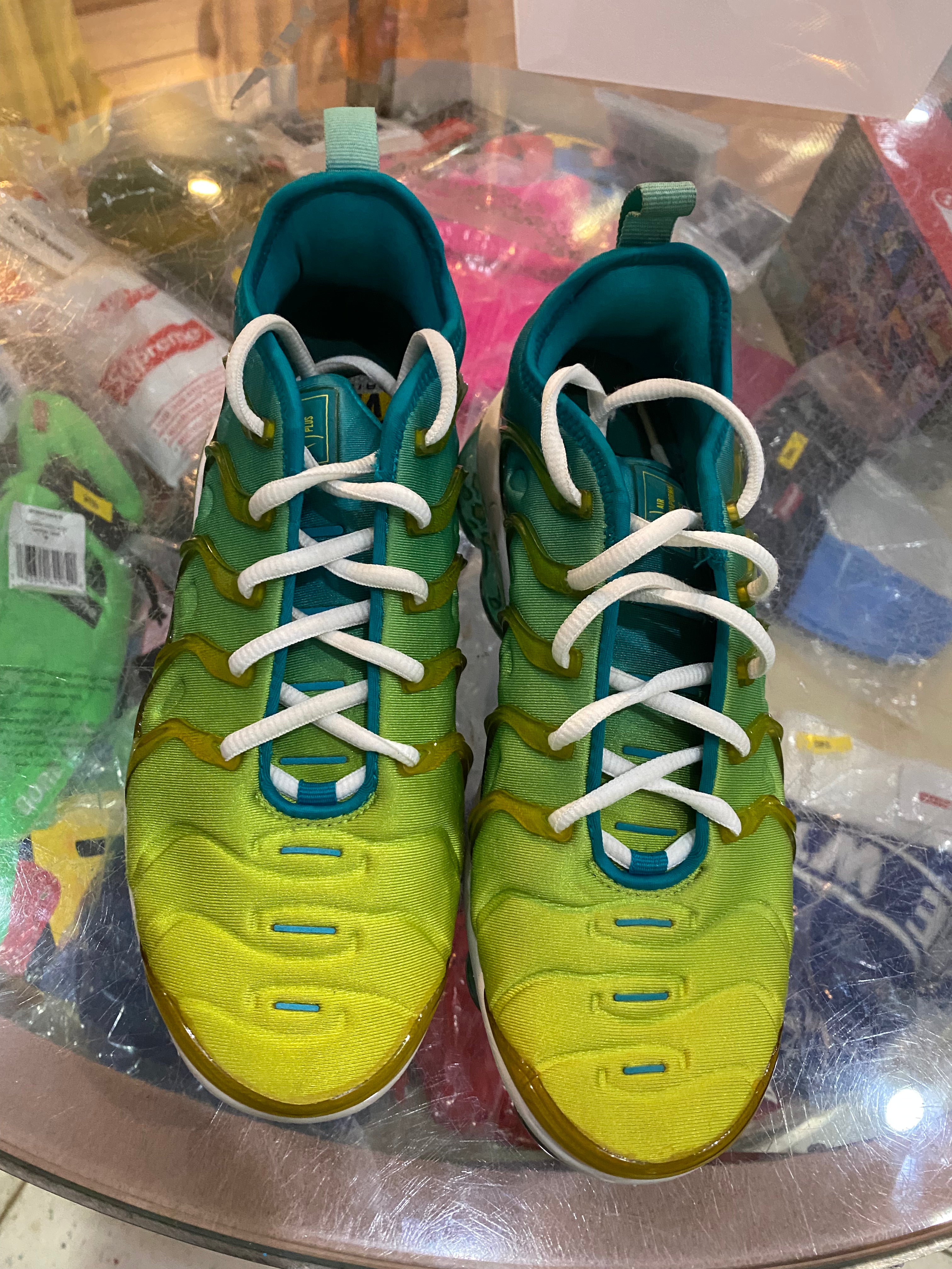 Lemon Lime Nike Air Vapormax Plus Size 6 men 7.5 women